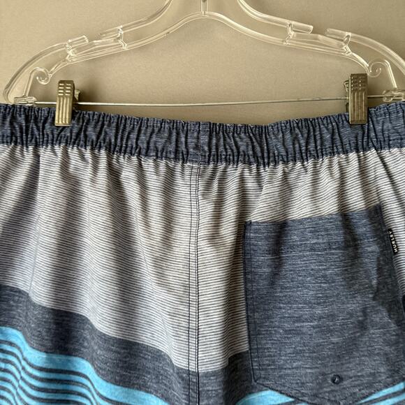 Hurley Swim Trunks sz XXL Blue Gray Striped - Picture 9 of 11